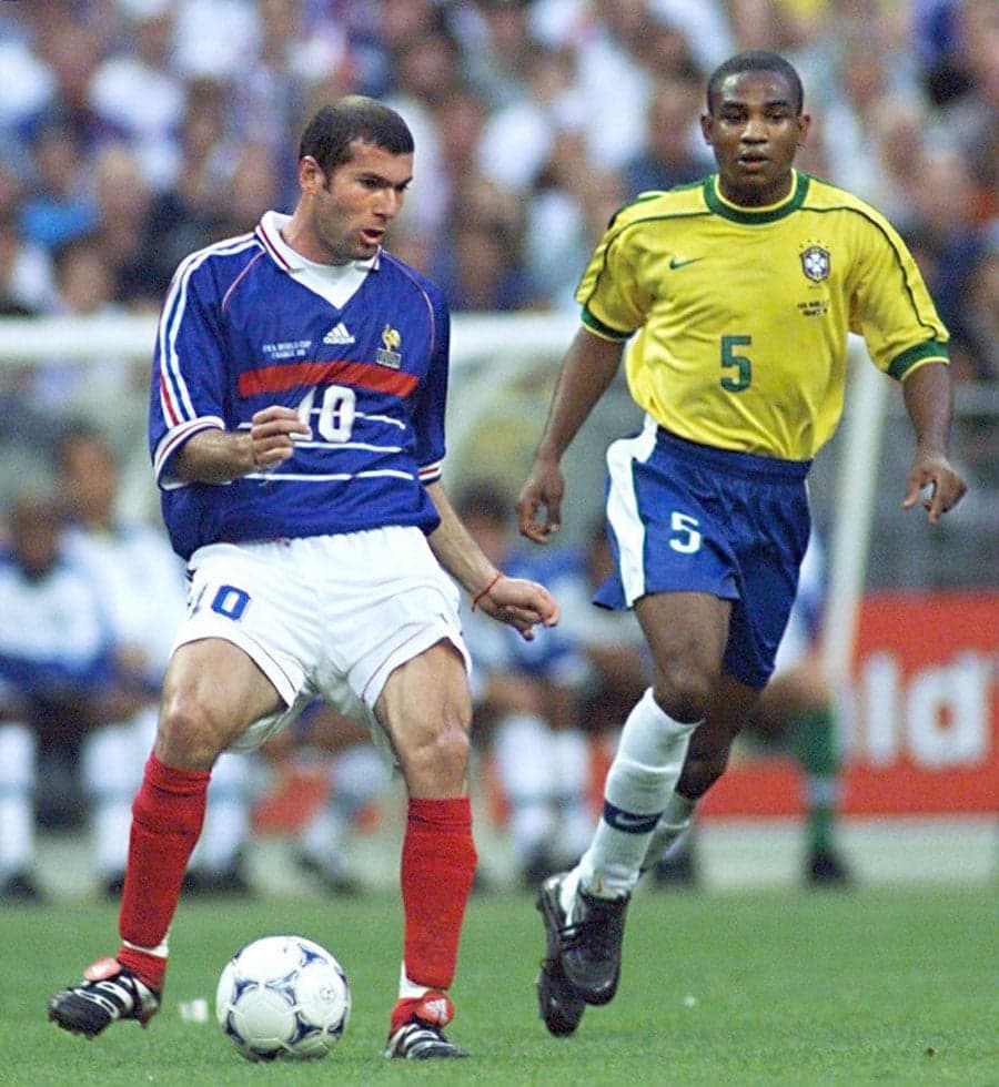 Zidane na final da Copa do Mundo de 98, contra o Brasil