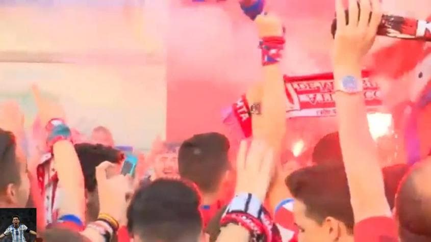 Torcida do Atlético de Madrid vai ao estádio pedir a permanência de Simeone