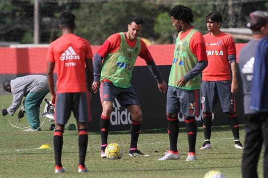 Réver e Rafael Vaz em treino do Flamengo (Gilvan de Souza / Flamengo)