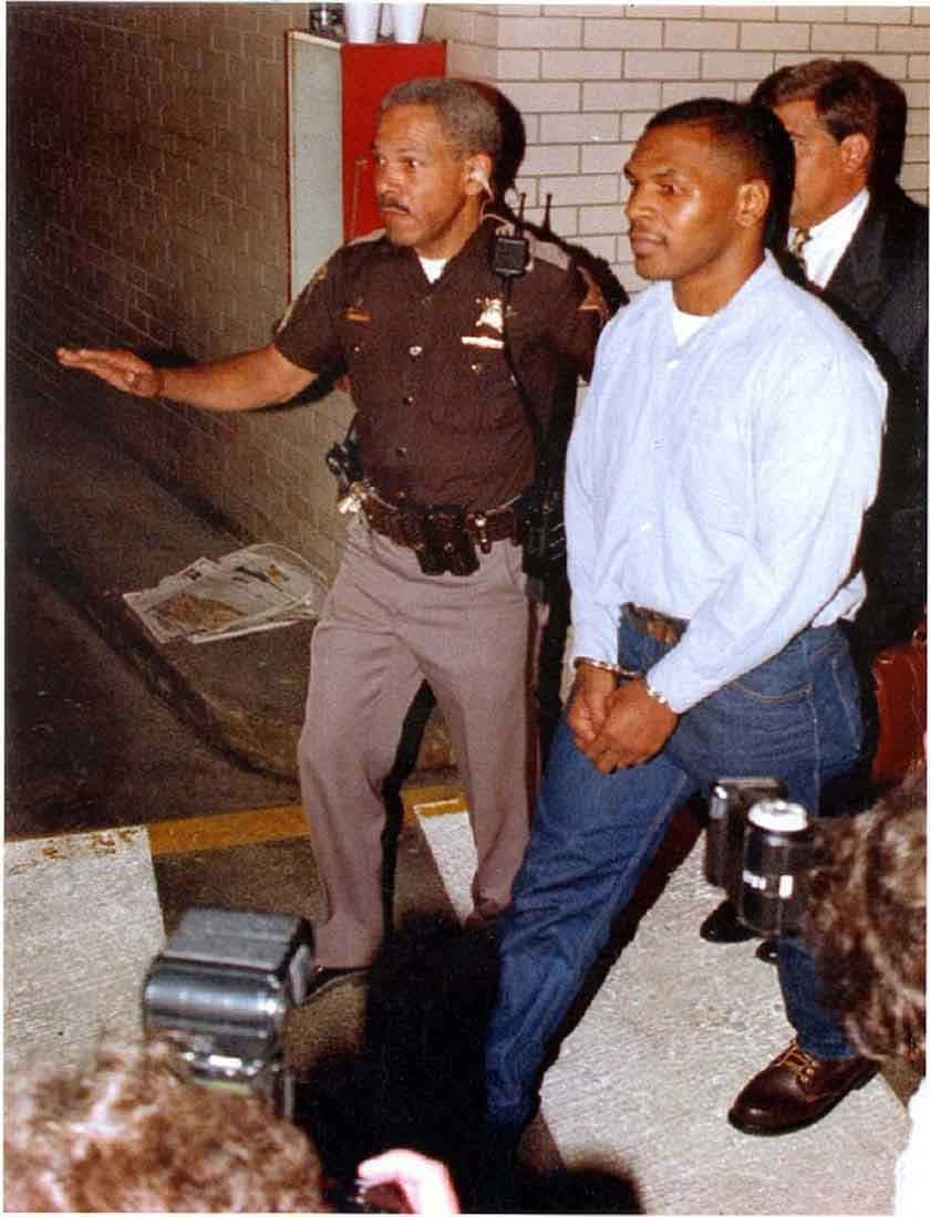 Mike Tyson é liberto em 95