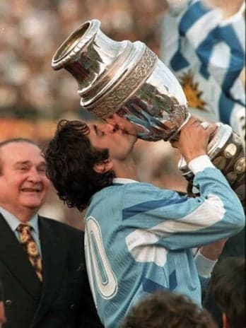 Em 1995, a Copa América teve o Uruguai de Francescoli campeão em casa