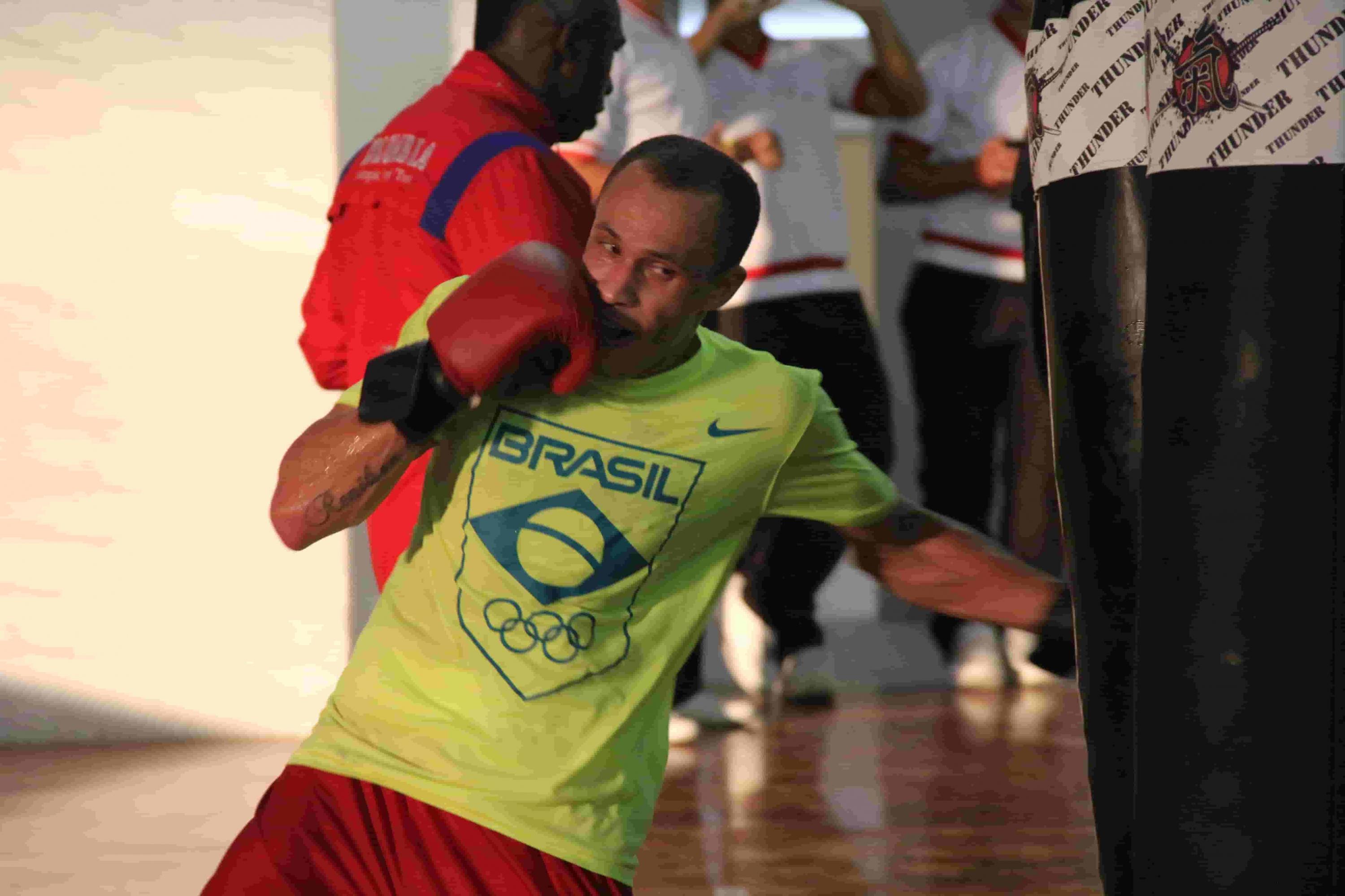 Robenilson de Jesus treina antes da Rio-2016