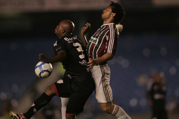 22/04/2010 - Fluminense 3x2 Portuguesa (oitavas da Copa do Brasil)