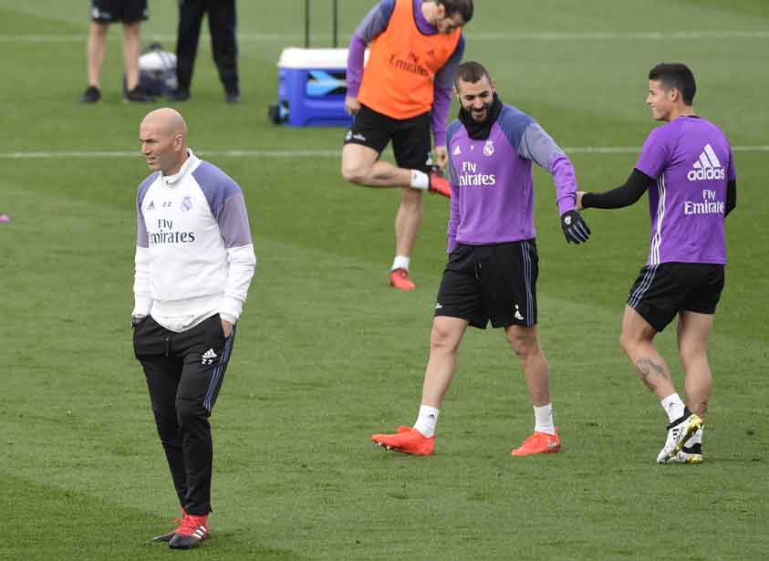 Benzema, Zidane e James Rodríguez - Treino do Real Madrid