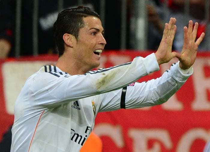 Cristiano Ronaldo, na temporada 2013/2014, marcou 17 gols pelo Real Madrid, se tornando o maior artilheiro em uma única edição