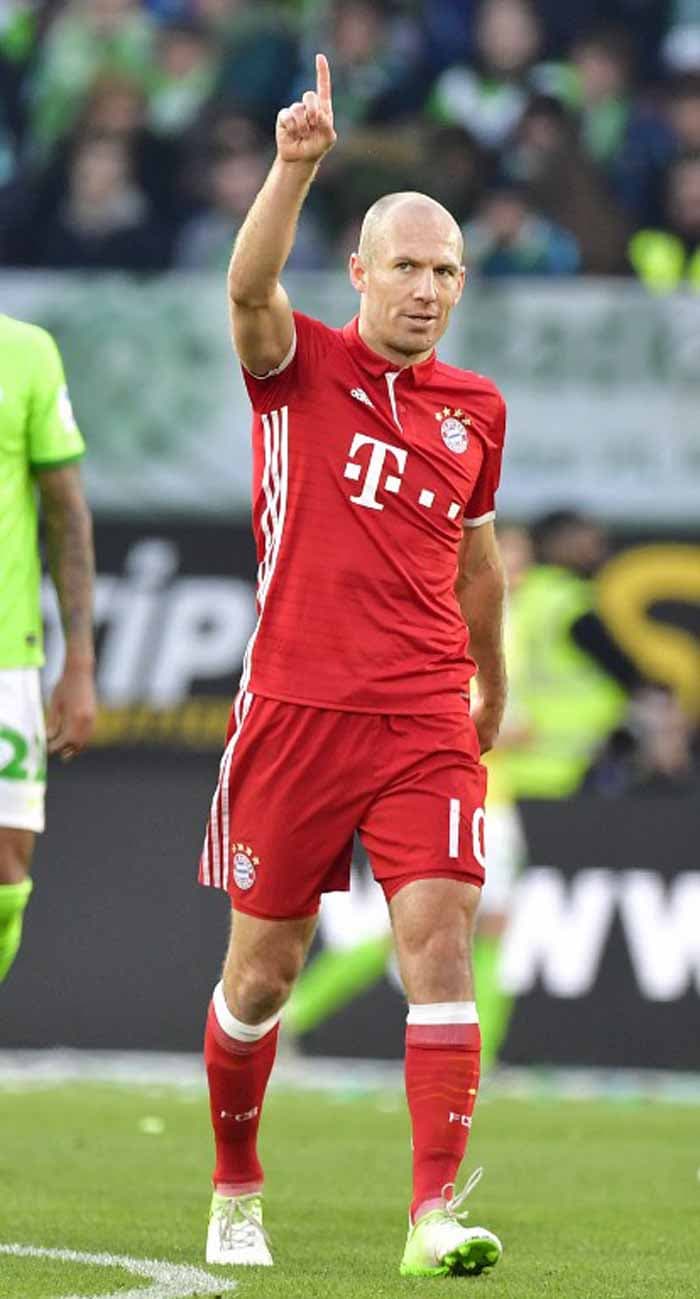 14º) Outro com 29 gols é o holandês Arjen Robben, de PSV, Chelsea, Real Madrid e Bayern de Munique