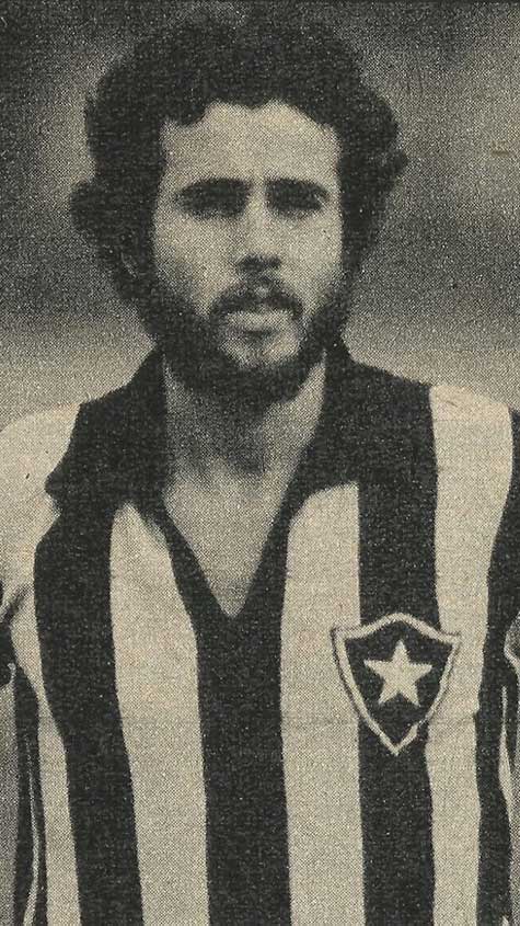 Afonsinho - jogador do Botafogo nos anos 60 e 70