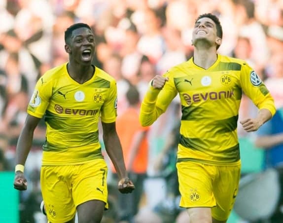 Dembélé celebra primeiro gol do Dortmud (Foto: Reprodução / Twitter)