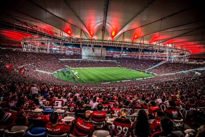 torcida do Flamengo no Maracanã atual
