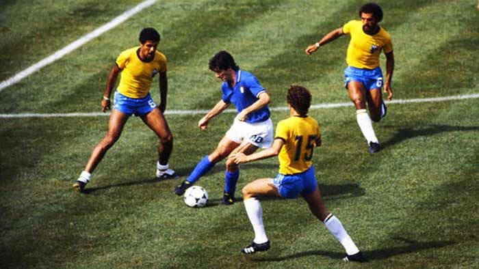 Brasil 2x3 Itália - 5/7/1982 - Rossi marcado