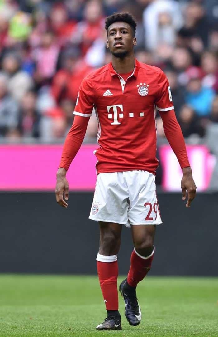 10º - Kingsley Coman - Antes emprestado pela Juventus, o atacante francês de 21 anos é, oficialmente, jogador do Bayern de Munique. A contratação teve valores na casa dos 21 milhões de euros (R$ 78,8 milhões)