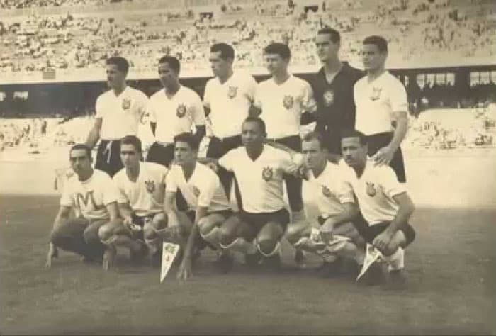Barcelona 2 x 3 Corinthians - Olímpico (Caracas, Venezuela) - 18/07/1953