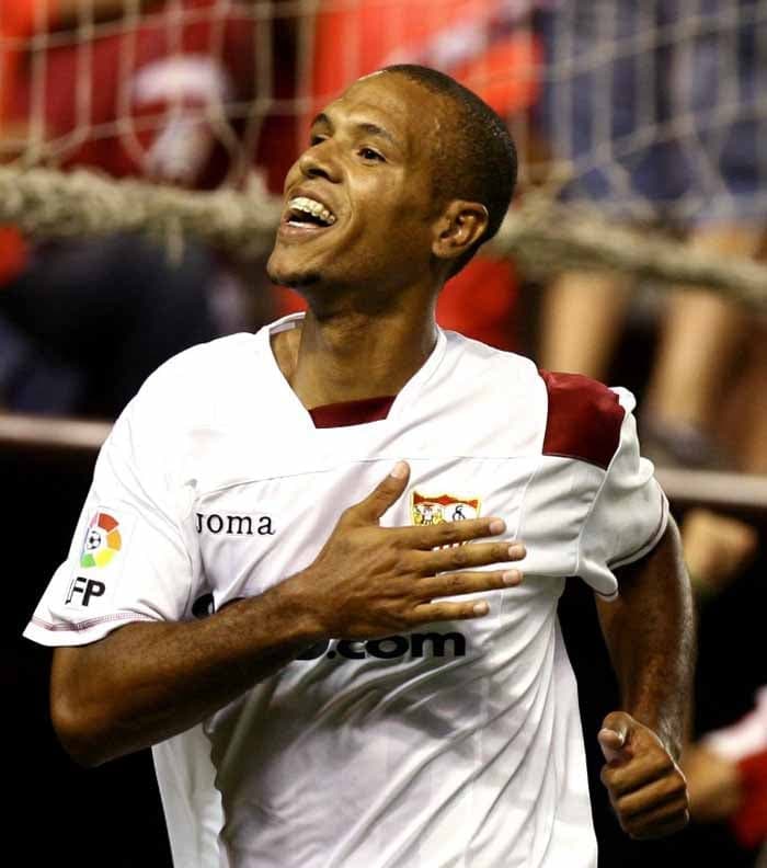 O Sevilla foi campeão uma única vez, em 2007, em uma decisão contra o Real Madrid. Luis Fabiano foi um dos destaques