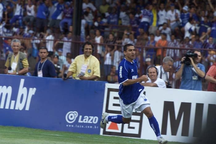 2003 - Herói: Aristizábal (Cruzeiro)