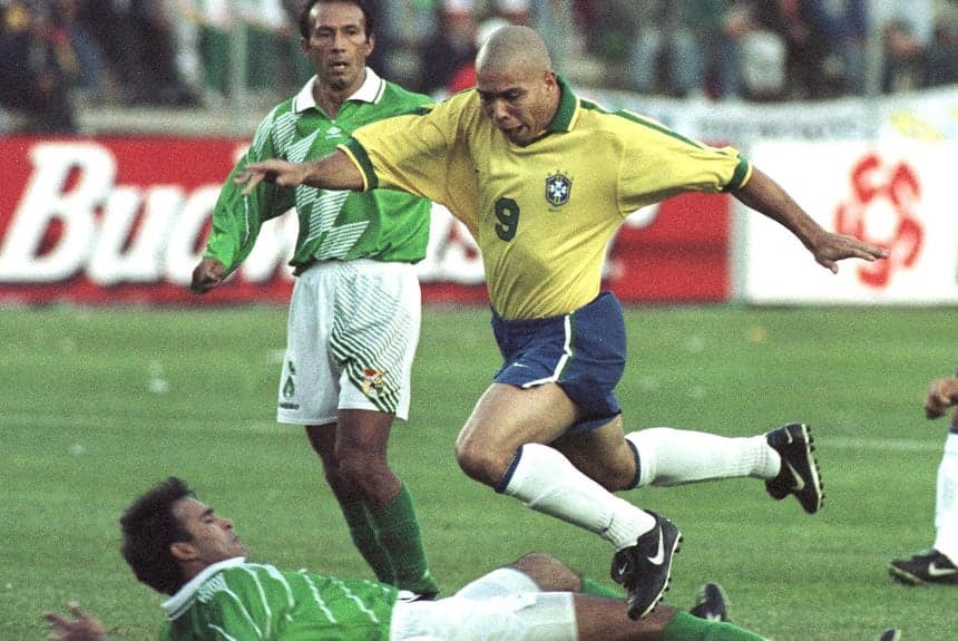 Um dos jogos mais importantes até hoje entre as duas seleções foi a final da Copa América de 1997. Naquela ocasião, mesmo jogando na altitude de Laz e com o Brasil tento perdido Romário, lesionado, horas antes da partida, os canarinhos ganharam por 3 a 1