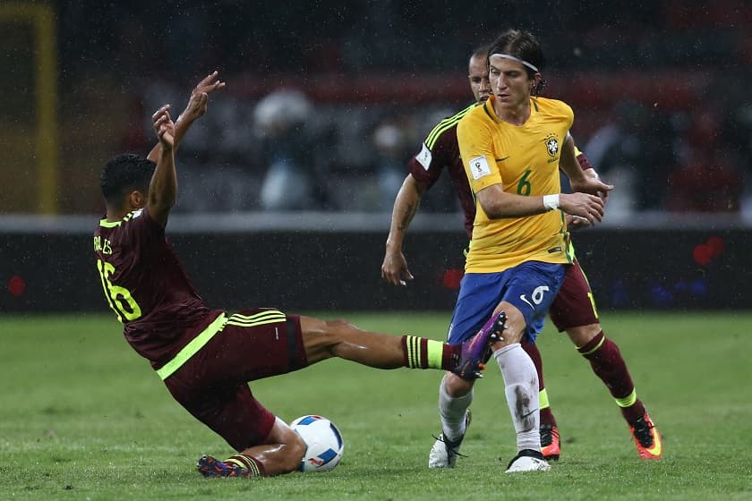Venezuela 0 x 2 Brasil - Filipe Luís capitão
