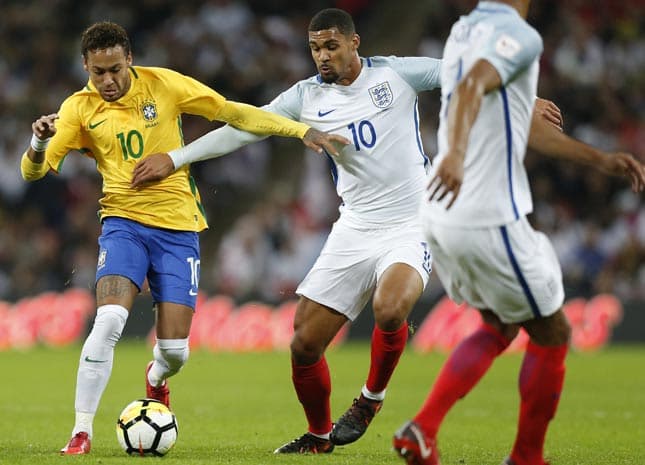 Neymar e Loftus-Cheek - Inglaterra x Brasil