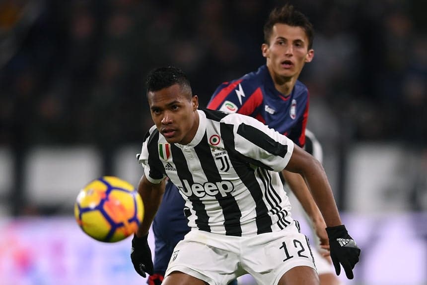 Alex Sandro (Juventus) - Convocado recentemente por Tite, o lateral-esquerdo titular da Juventus foi uma importante válvula de escape contra o Crotone. Nota 6.