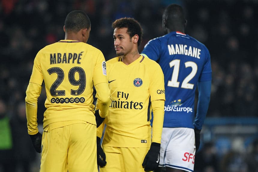 Neymar - Apesar da derrota do PSG para o Strasbourg, o camisa 10 teve boa atuação, criando a jogada do único gol do time na partida