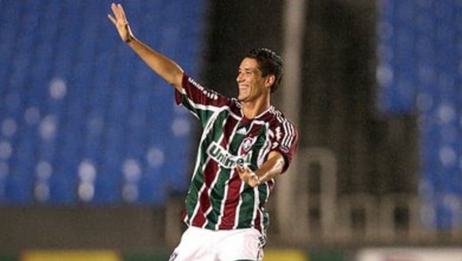 Em 2008, o Fluminense goleou o Flamengo por 4 a 1, com direito a três gols de Thiago Neves. Na época, a 'Dança do Créu' era sensação e o artilheiro da noite não perdoou os rivais