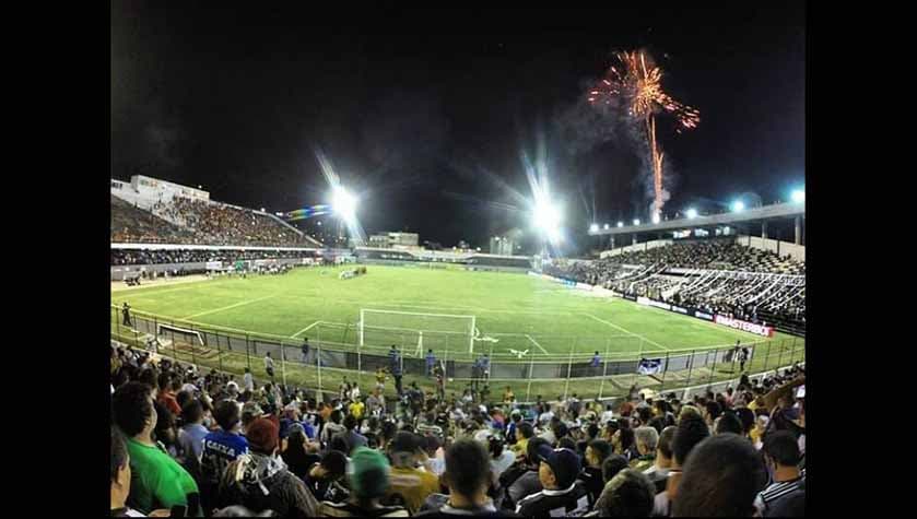 Estádio Lacerdão - no jogo Central 1x0 Sport