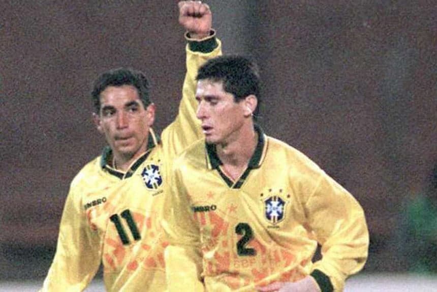 O tetracampeão Jorginho se destacou no Bayer Leverkusen e chamou a atenção do Bayern de Munique, que defendeu entre  1992 a 1995