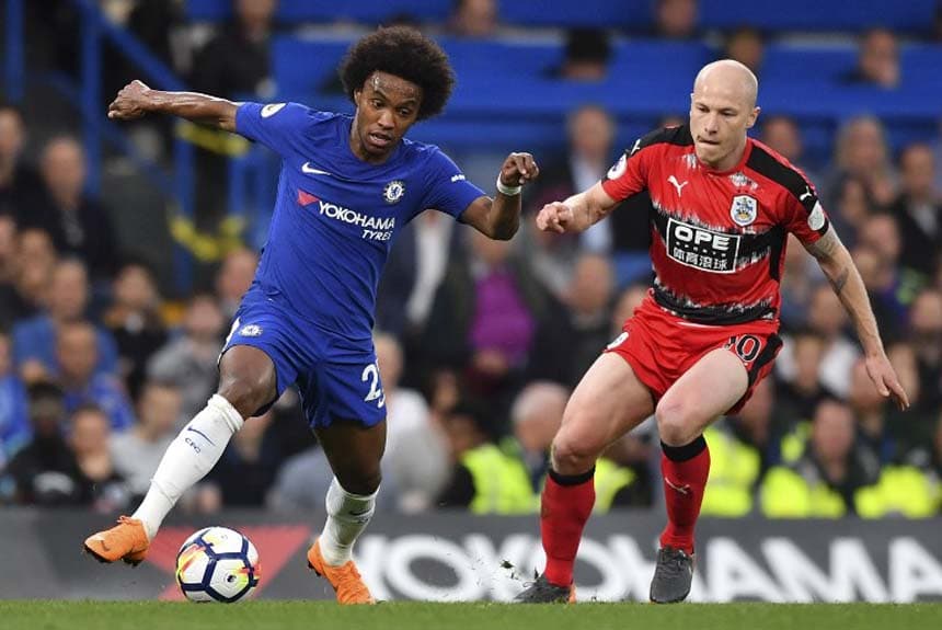 William (Chelsea) - O brasileiro William foi um dos melhores em campo no empate do Chelsea com o Huddersfield Town em 1 a 1, pela Premier League. O atacante participou bem da partida, com movimentações e bom apoio ofensivo.