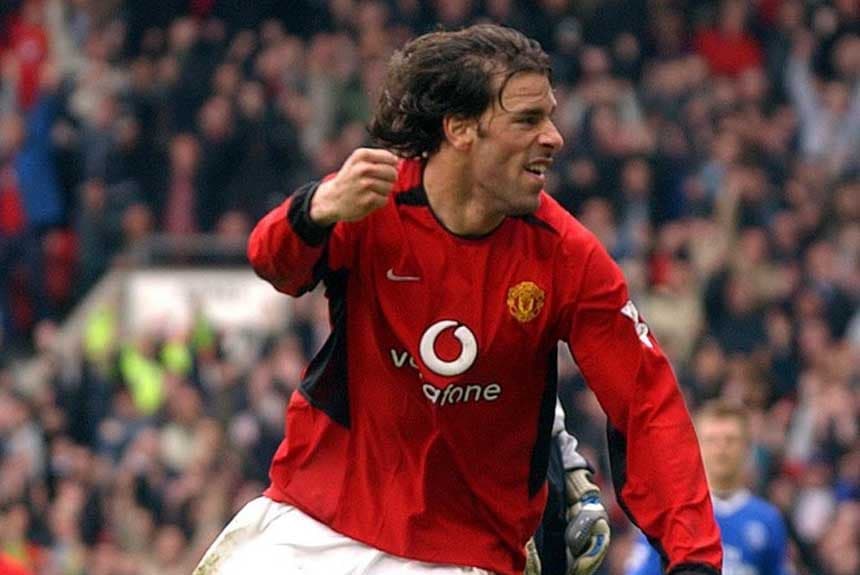 A vocação para gols do holandês Ruud van Nistelrooy o levou a ser artilheiro pelo Manchester United na edição 2004/2005 com oito gols