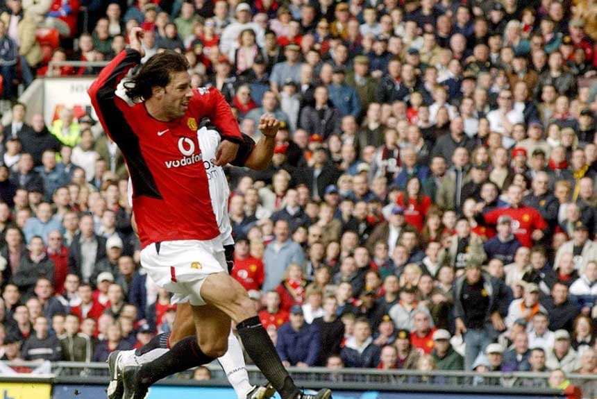 Nas edições 2001/2002 e 2002/2003 o holandês Ruud van Nistelrooy foi artilheiro pelo Manchester United com 10 e 12 gols, respectivamente