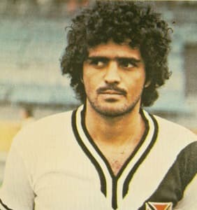 Gaúcho zagueiro do Vasco nos anos 1978