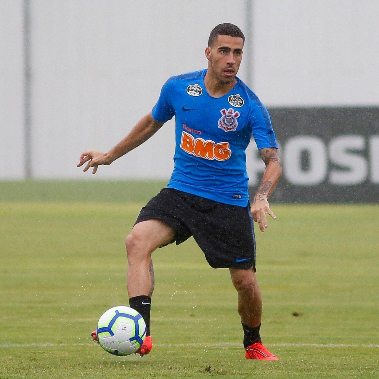 Gabriel em jogo-treino do Corinthians