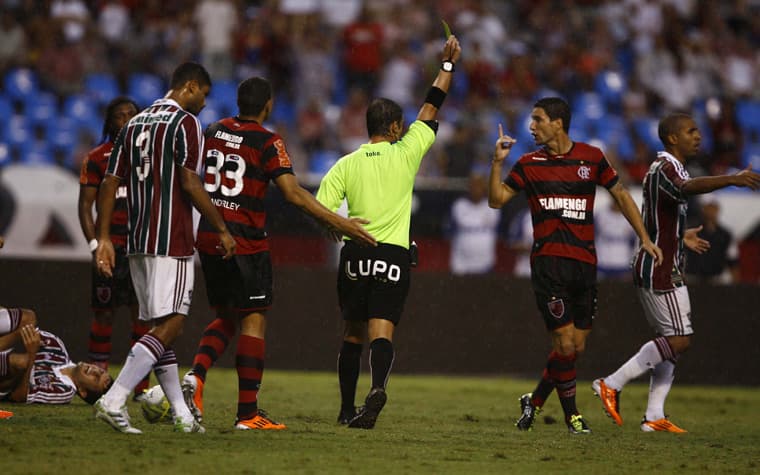 Flamengo 1(5)X(4)1 Fluminense - Semifinal Taça Rio 2011