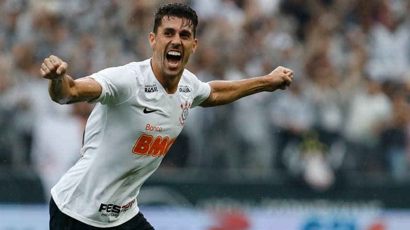 Corinthians x Oeste Danilo Avelar