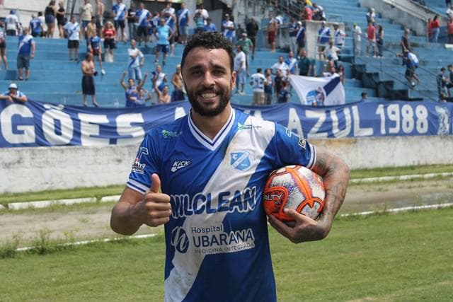 Ex-Palmeiras, Caio Mancha fez três gols pelo Taubaté na Série A-2