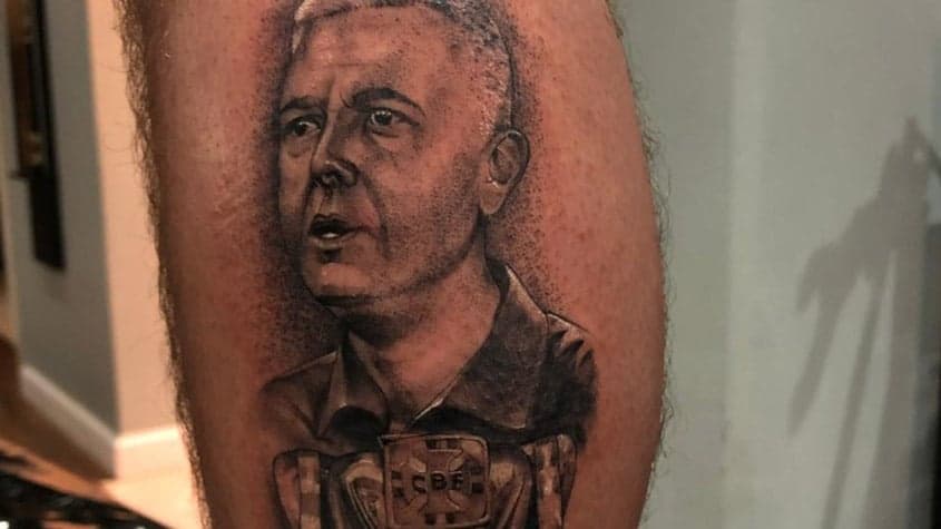 Tatuagem Tiago Nunes corte