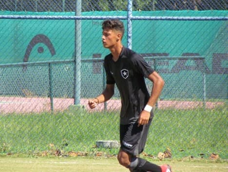 Davi Sousa base Botafogo