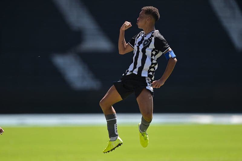 Kauê - Botafogo
