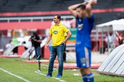 Conceição culpou o gramado do Manduzão na derrota do Cruzeiro para o Pouso Alegre