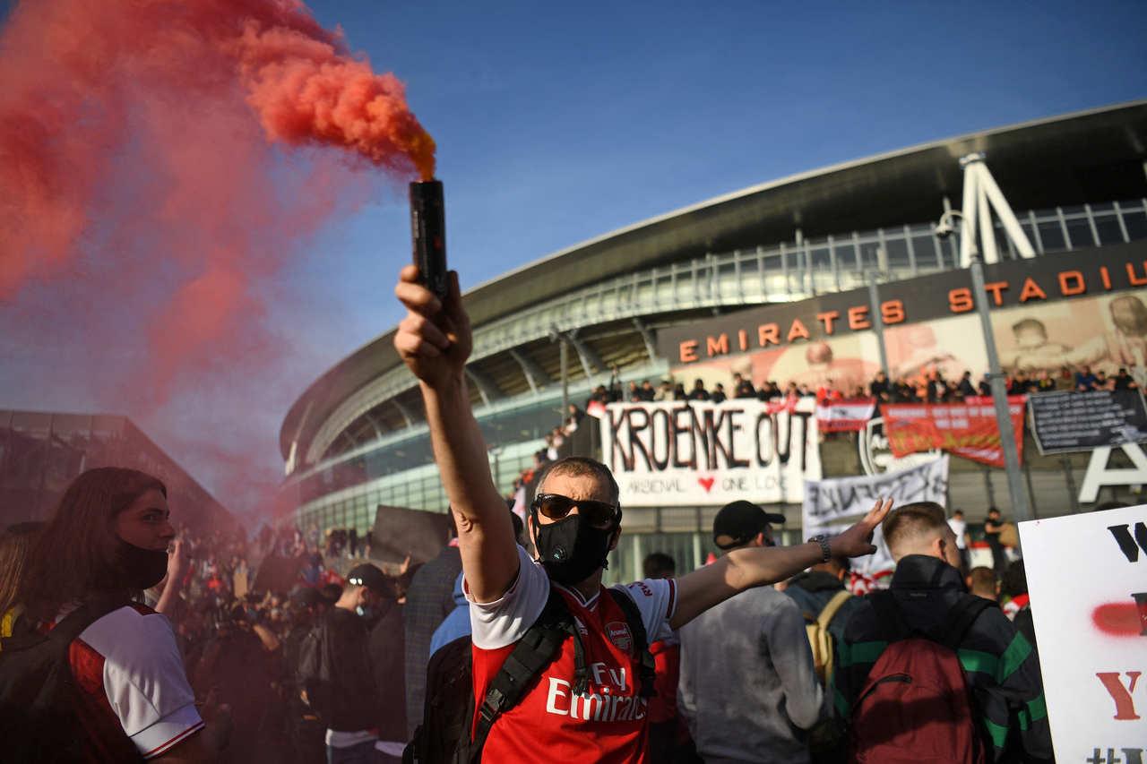 Protesto de torcedores do Arsenal
