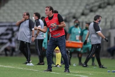 Cuca protagonizou uma briga com o árbitro do jogo Ceará x Atlético-MG, com ofensas e ameaças