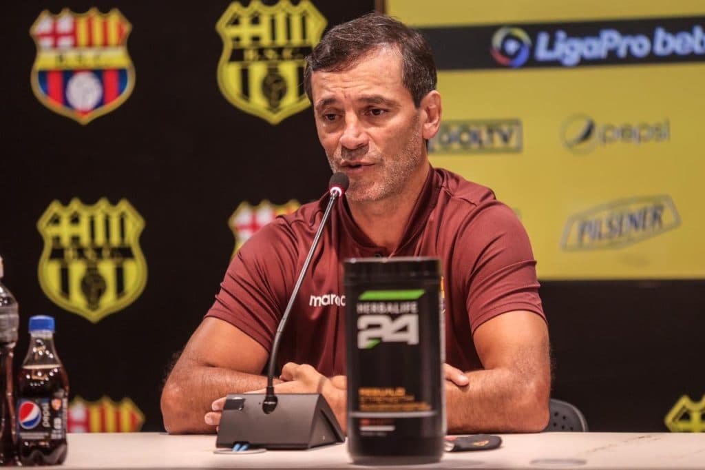 Fabián Bustos, técnico do Barcelona de Guayaquil