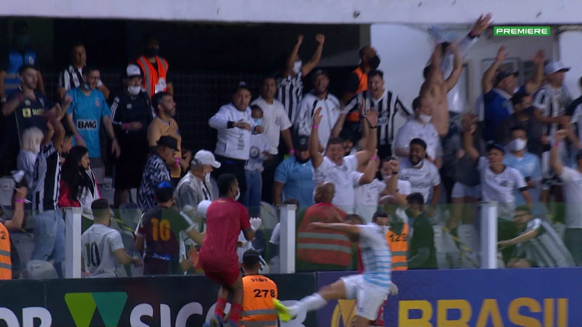 Rafinha - briga Grêmio x Santos