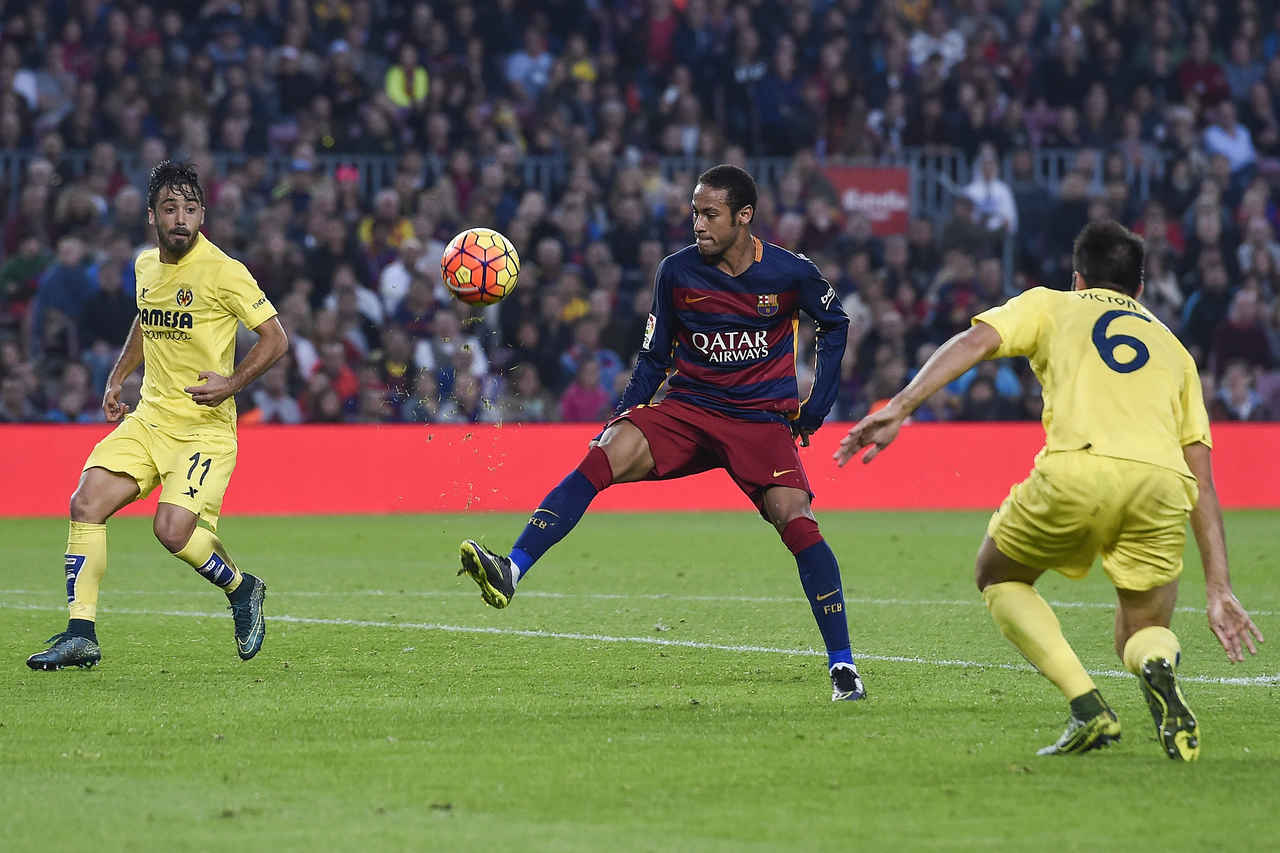 Barcelona x Villarreal - Golaço de Neymar