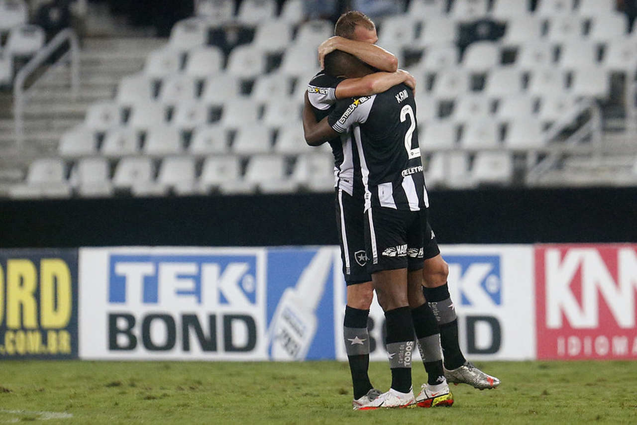 Kanu e Carli - Botafogo