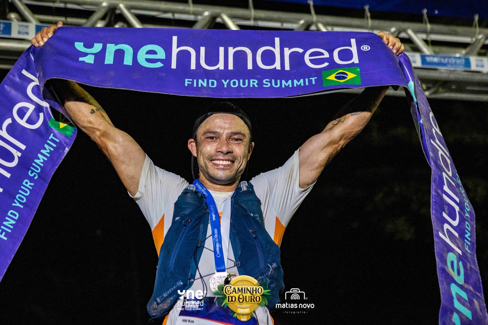 Com 14h49m28s, Jeferson Dias foi campeão dos 100 km da One Hundred® Rio Caminho do Ouro. (Foto de Matias Novo/Divulgação)