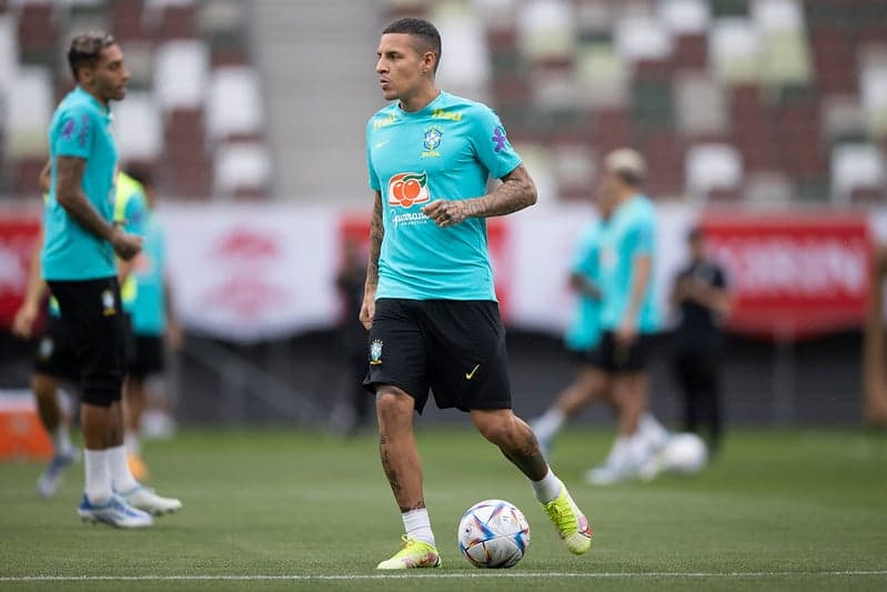 Guilherme Arana - Seleção Brasileira - treino do Brasil