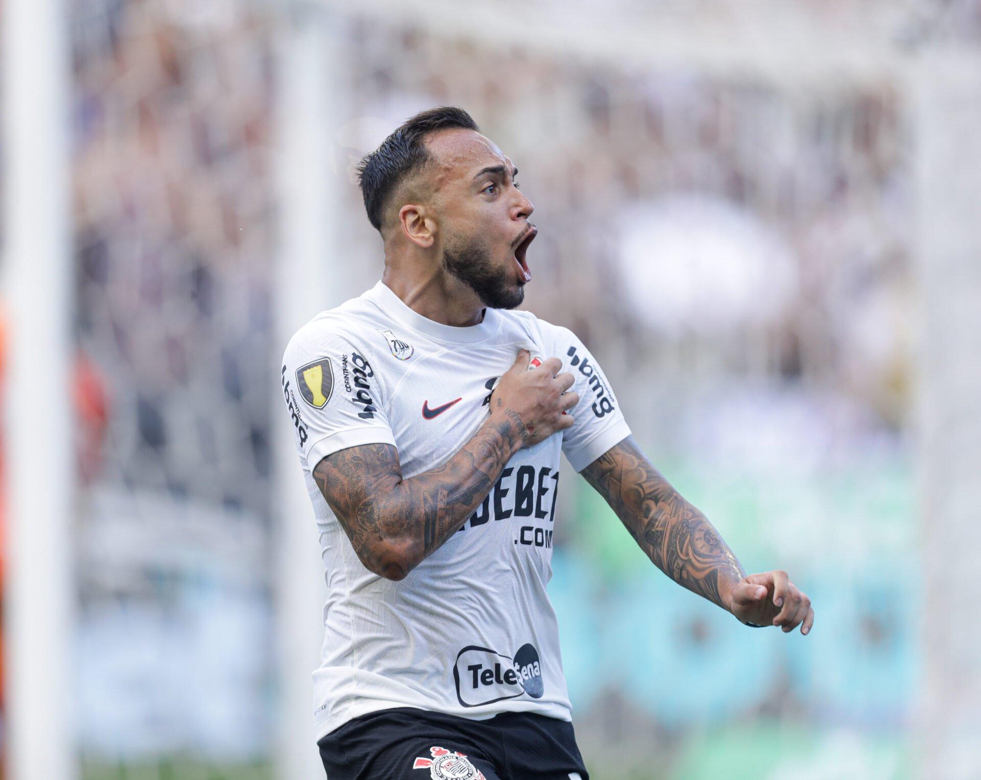 Maycon, do Corinthians, interessa ao Flamengo