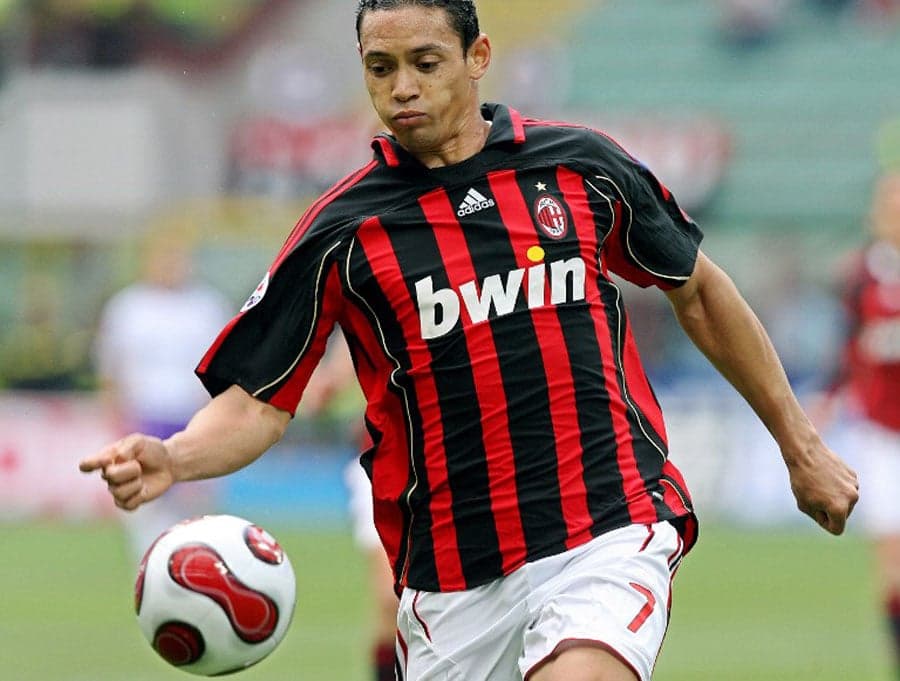 O atacante Ricardo Oliveira também estava no elenco do Milan campeão em 2007