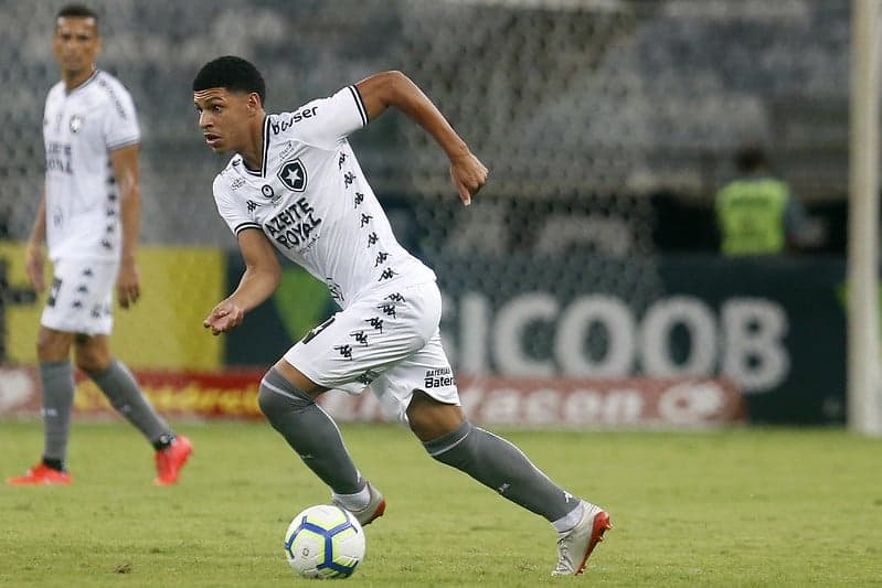 Luís Henrique voltou para o Botafogo! Relembre a primeira passagem no