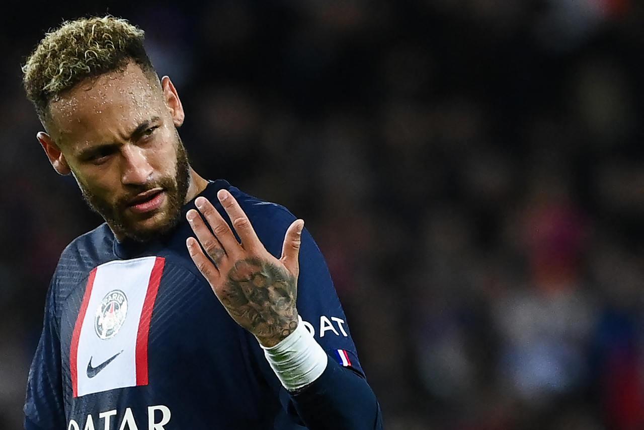 Neymar diz que conquistar a Copa do Mundo é principal objetivo na